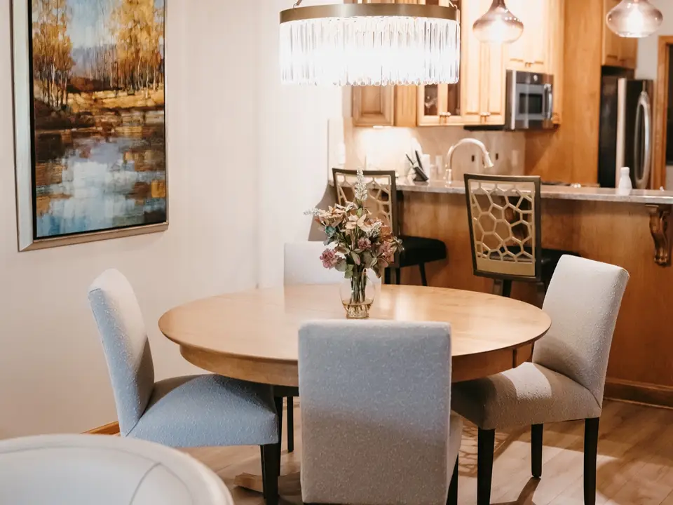 Warm Modern project photo 9 by North Haven Design Build