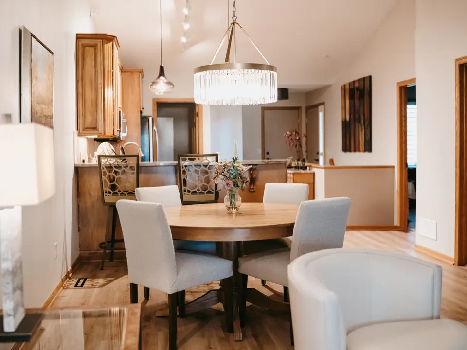 Warm Modern project photo 10 by North Haven Design Build